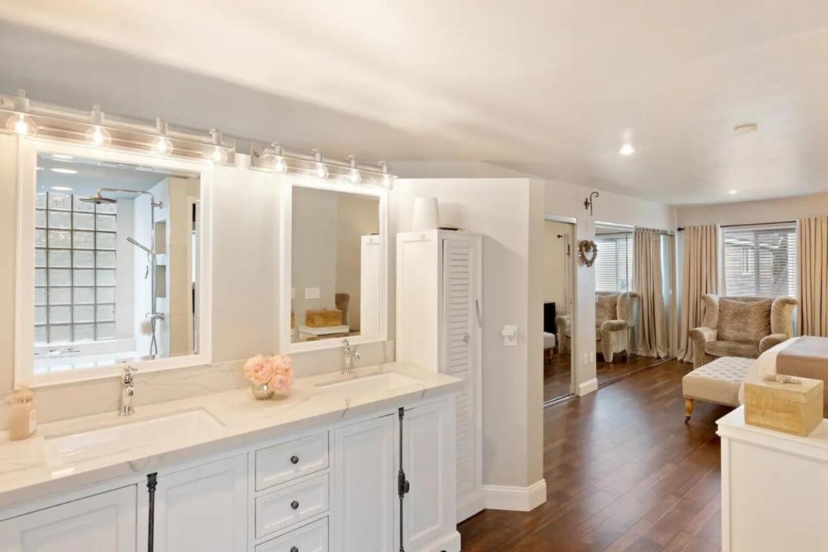 Elegant Beach Living, Just Blocks To The Sand Huntington Beach Buitenkant foto