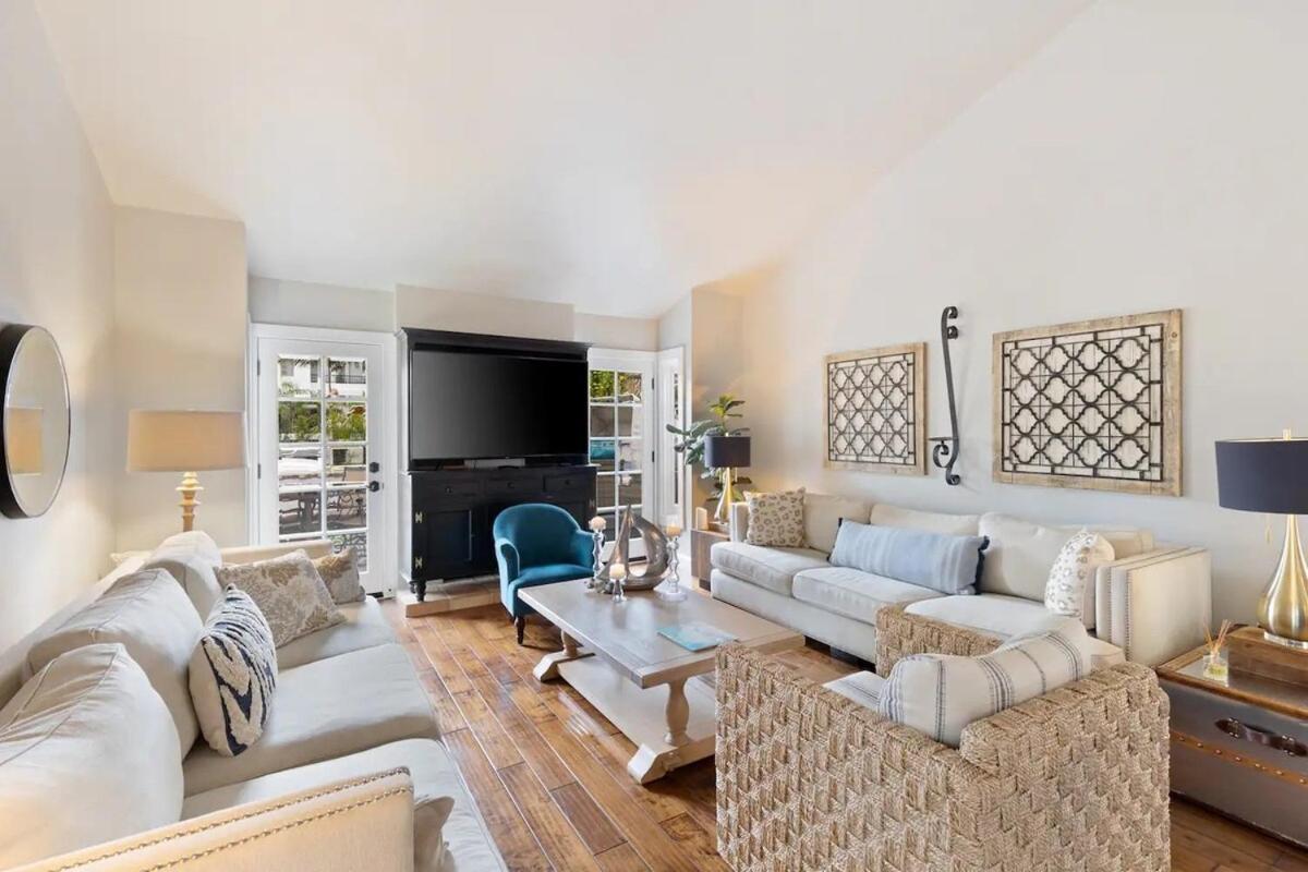 Elegant Beach Living, Just Blocks To The Sand Huntington Beach Buitenkant foto